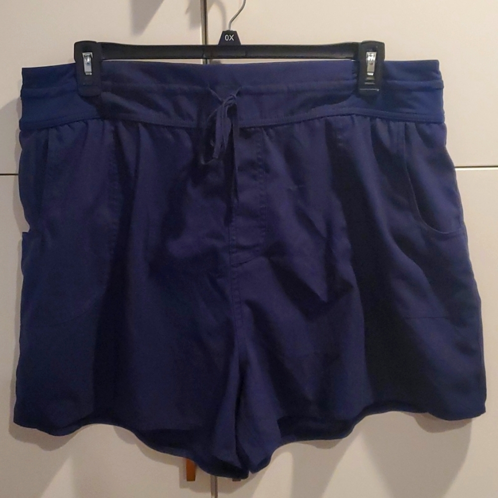Women's swim shorts